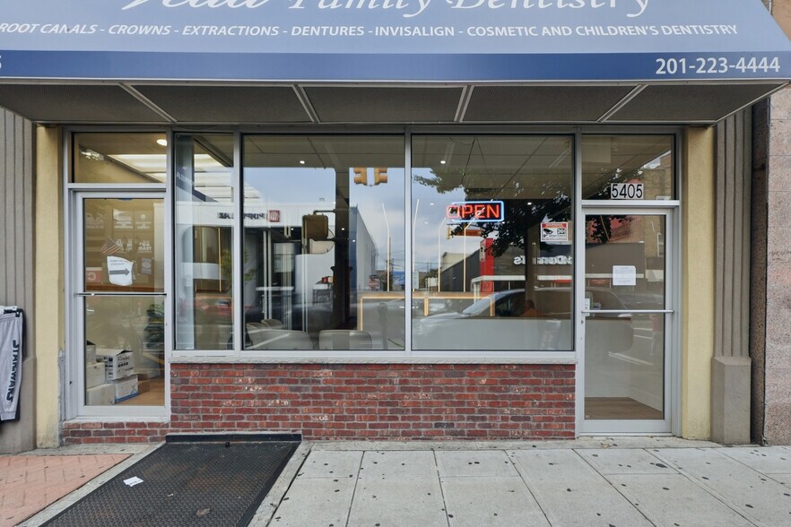 More Photos Of 5405 Bergenline Ave, West New York Storefront Retail Office For Lease