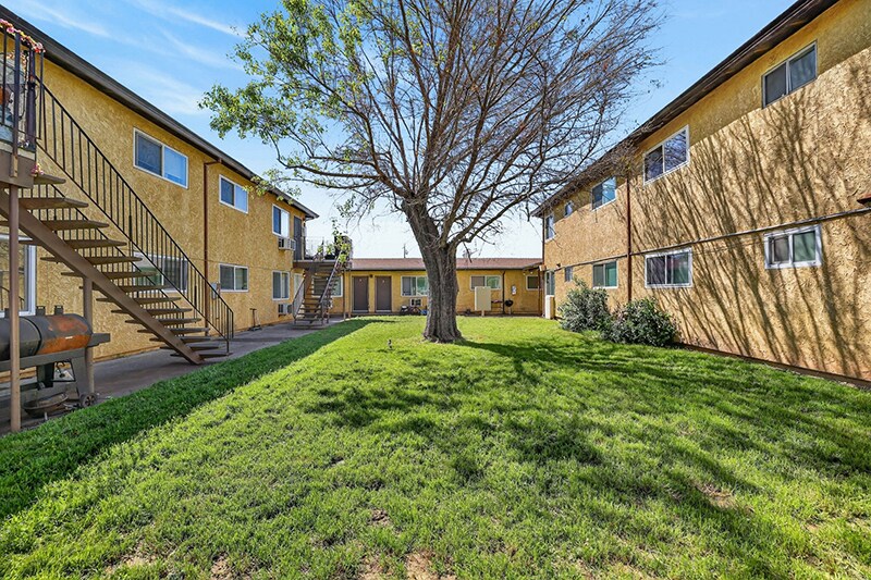 More Photos Of 6820 7th Ave, Rio Linda Apartments For Sale