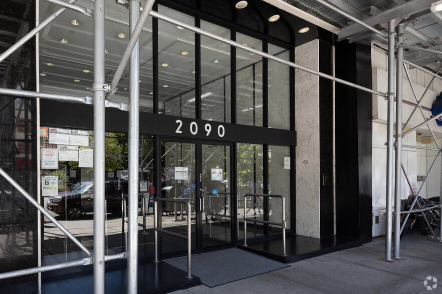 More Photos Of 2090 Seventh Ave, New York Office For Lease