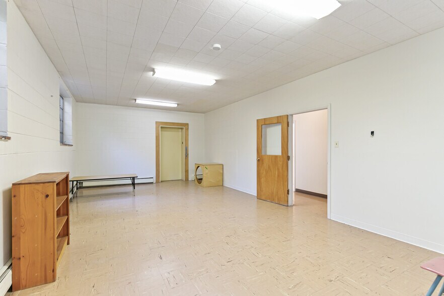 More Photos Of 3955-3995 N Irving St, Denver Religious Facility For Lease