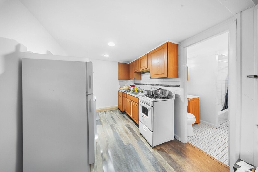 More Photos Of , Bridgeport Multifamily For Sale