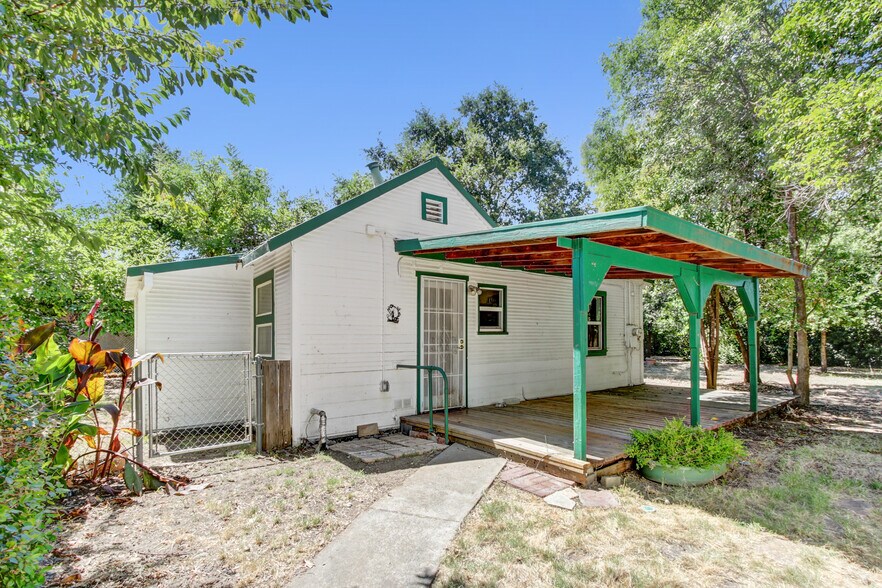 More Photos Of 4833 College Oak Dr, Sacramento Multifamily For Sale