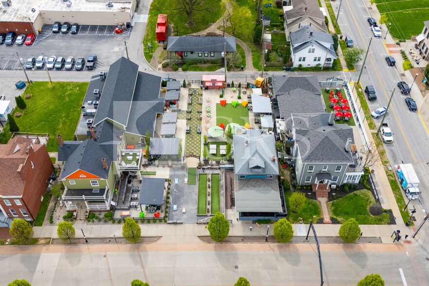 Primary Photo Of , Jeffersonville General Retail For Sale