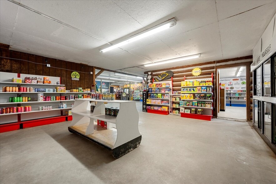 More Photos Of 485 Seneca St, Sherrill Freestanding For Sale