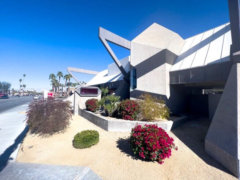 More Photos Of 74010 El Paseo, Palm Desert Storefront Retail Office For Sale
