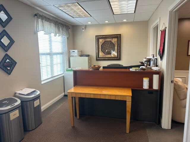 More Photos Of 7357 E Kemper Rd, Cincinnati Office For Sale