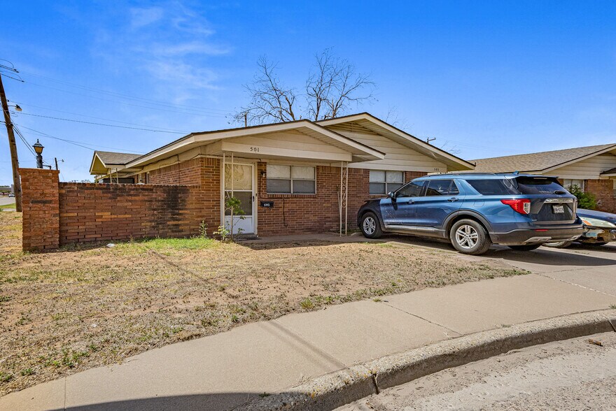 More Photos Of 501-524 Plaza Dr, Slaton Apartments For Sale