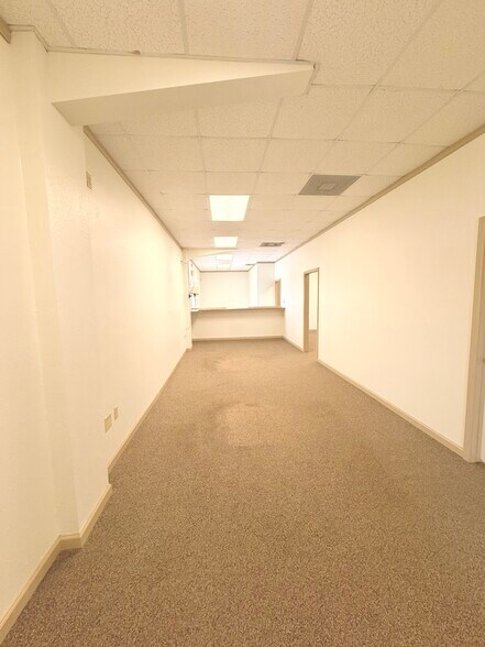 More Photos Of 14640 S FM 2790 W, Lytle Warehouse For Lease