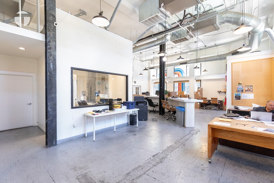 More Photos Of 110 N San Joaquin St, Stockton Office For Sale