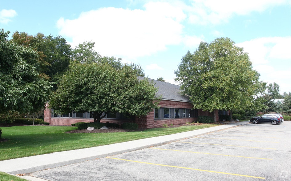 More Photos Of 2465 Byron Station Dr SW, Byron Center Office For Lease