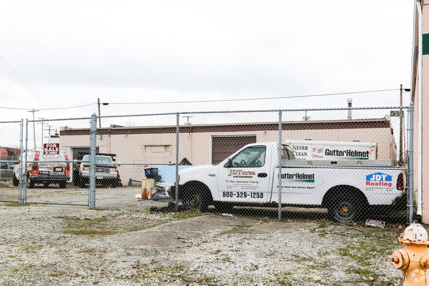 More Photos Of 160 Eady Ct, Elyria Warehouse For Sale