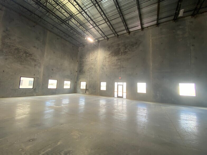 More Photos Of 2570 Discovery Hills Pky, Brookshire Distribution For Sale