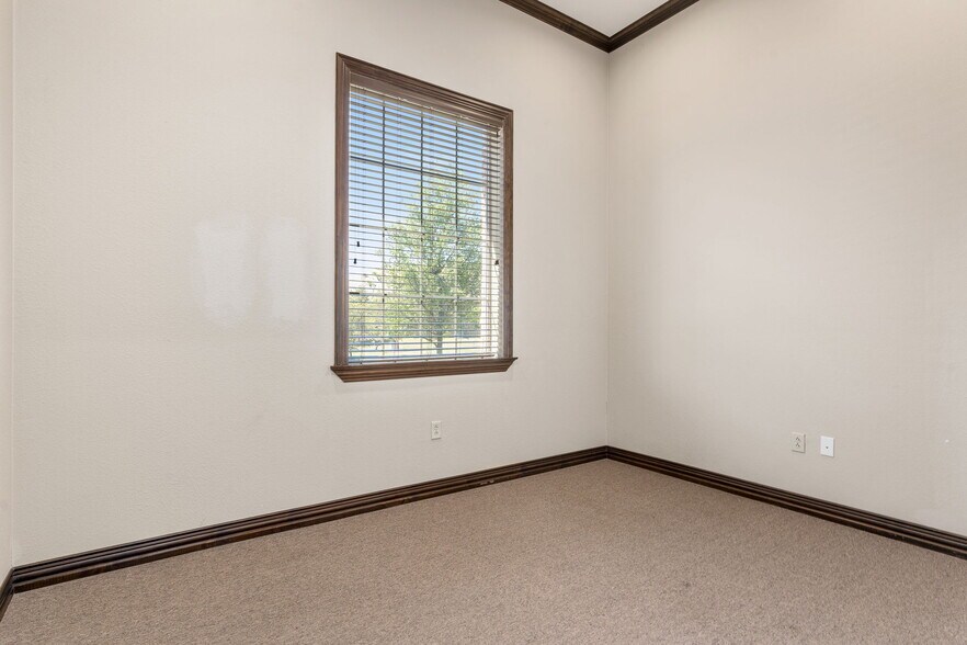 More Photos Of 9300 John Hickman Pky, Frisco Unknown For Lease