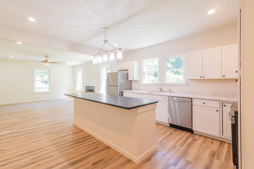 More Photos Of 506 E Marion St, Shelby Apartments For Sale