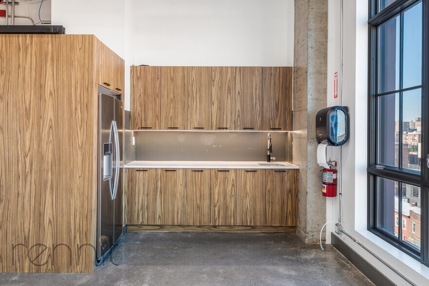 More Photos Of 640 Parkside Ave, Brooklyn Warehouse For Lease