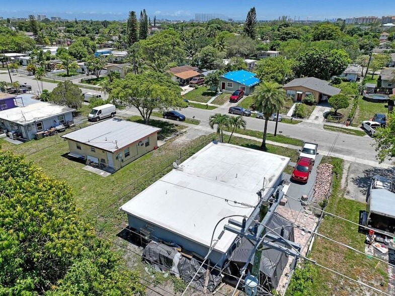 More Photos Of , Pompano Beach Flex For Sale