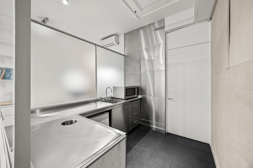 More Photos Of 37 Greene St, New York Apartments For Sale