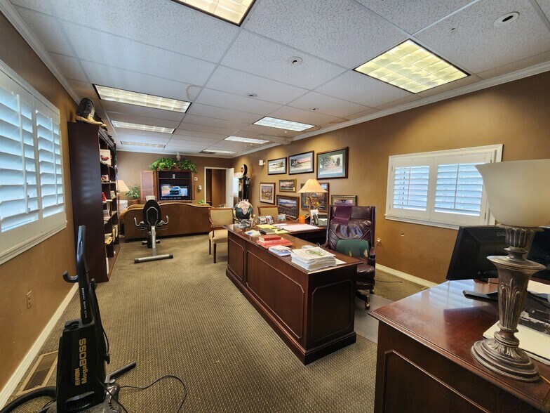 More Photos Of 813 S Lewis Ave, Tulsa Storefront Retail Office For Sale