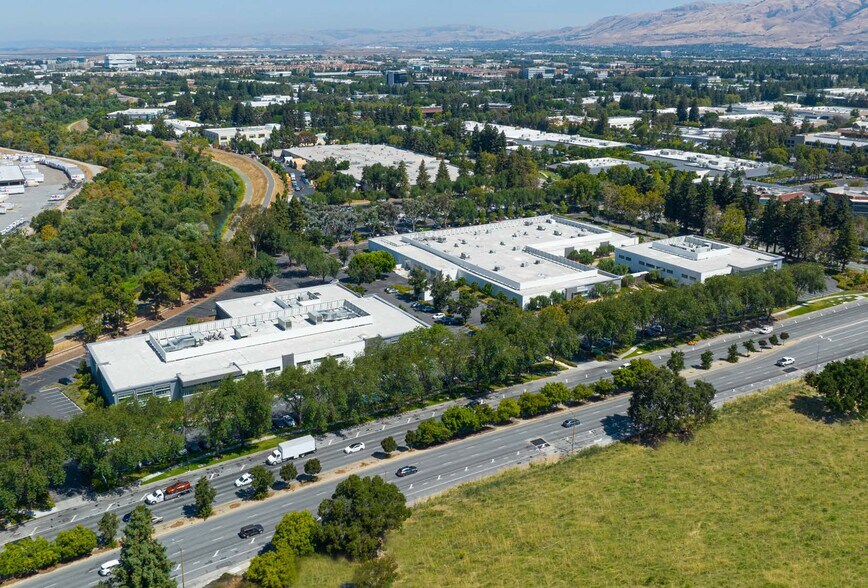 More Photos Of 375 W Trimble Rd, San Jose Unknown For Lease