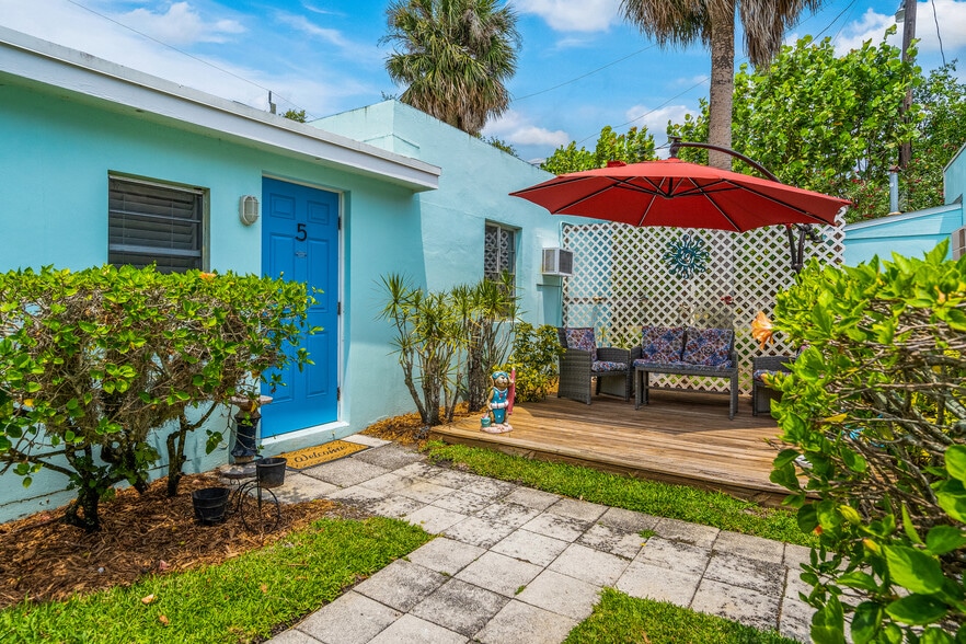 More Photos Of 11450 S Indian River Dr, Sebastian Hotel For Sale