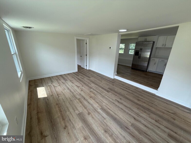 More Photos Of 14679 Coastal Hwy, Milton Office For Lease