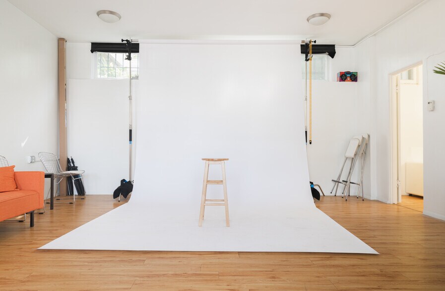 More Photos Of 2330 W 3rd St, Los Angeles Office For Sale