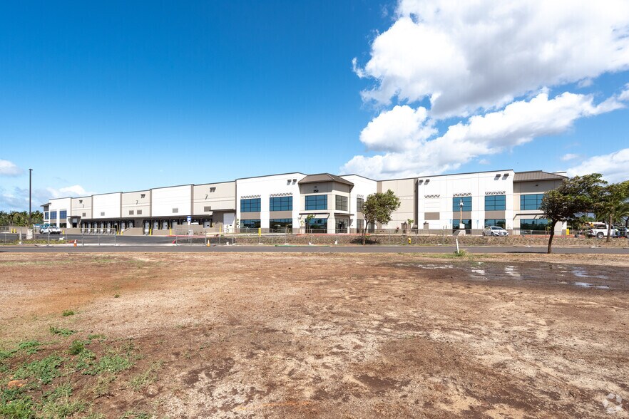 More Photos Of 250 Lauo Loop, Kahului Warehouse For Lease