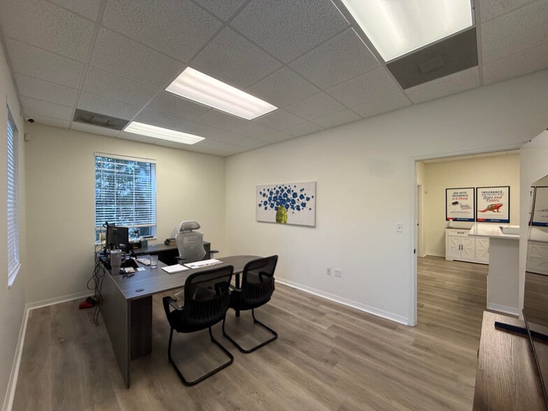 More Photos Of 2701-2703 Rew Cir, Ocoee Office Residential For Lease