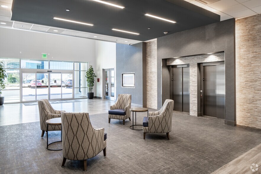 More Photos Of 101 Medical Pky, Lakeway Medical For Lease