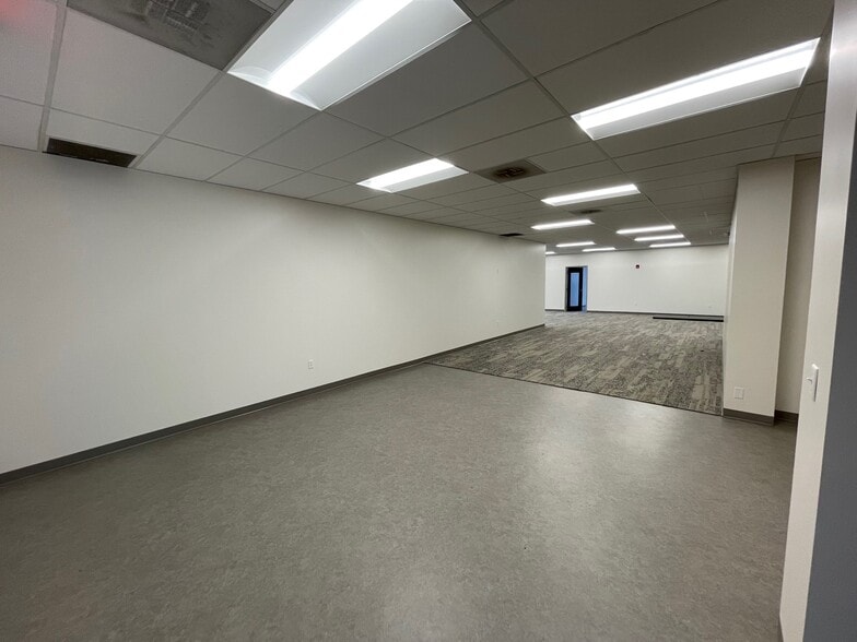 More Photos Of 21111 Chagrin Blvd, Beachwood Office For Lease