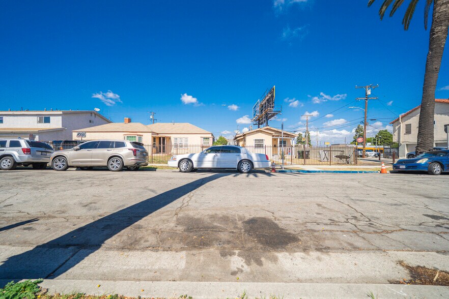 More Photos Of 1021-1026 W Century Blvd, Los Angeles Storefront Retail Residential For Sale