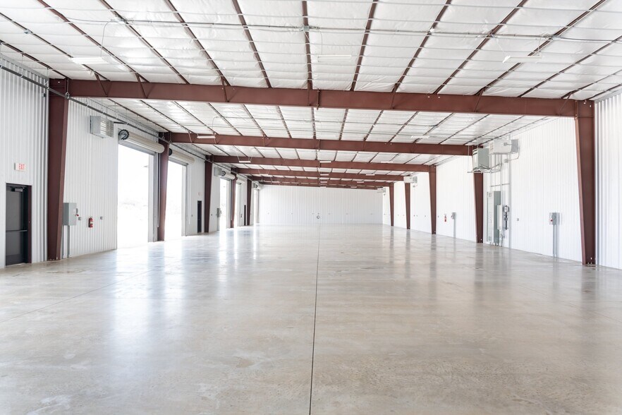 More Photos Of 1900 S Cranes Mill Rd, New Braunfels Unknown For Lease
