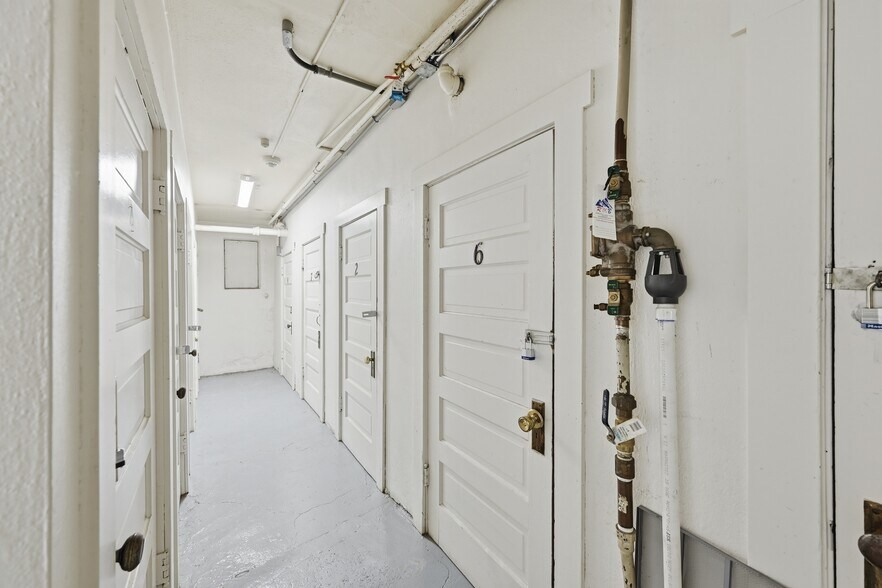 More Photos Of 1090 11th St, Boulder Apartments For Sale