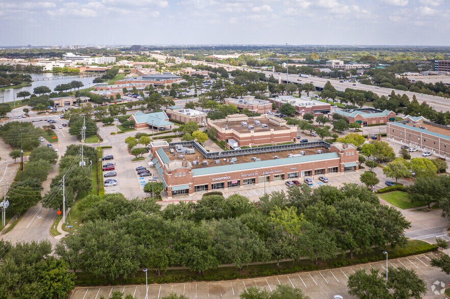 More Photos Of 16312-16322 Southwest Fwy, Sugar Land Unknown For Lease