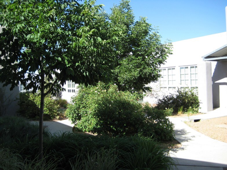 More Photos Of 4001 Office Ct, Santa Fe Office For Lease