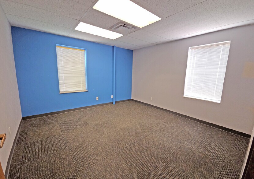 More Photos Of 2207 San Pedro Dr NE, Albuquerque Unknown For Lease