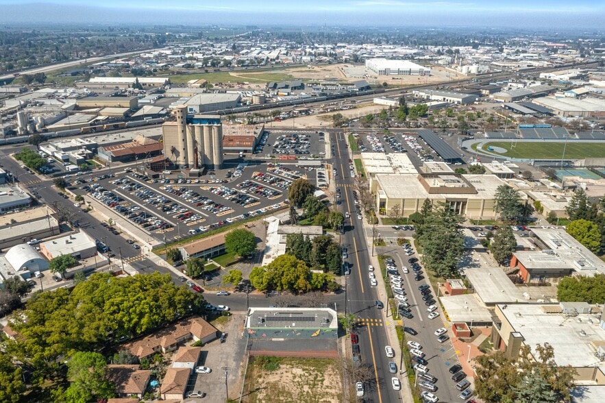 More Photos Of 1136 Stoddard Ave, Modesto Apartments For Sale
