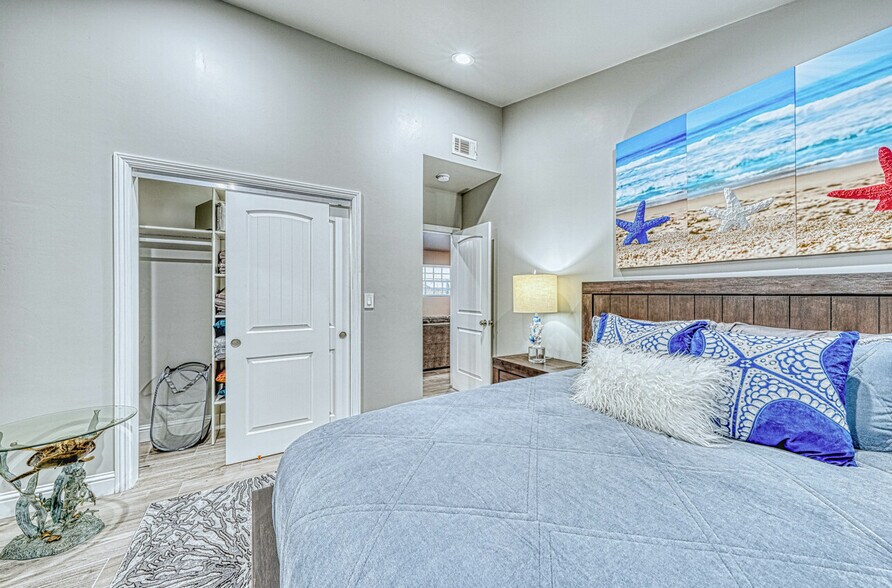 More Photos Of 7550 Sandholdt Rd, Moss Landing Warehouse For Sale