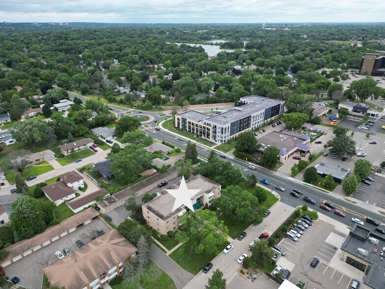 More Photos Of 7000 Sandell Ave, Edina Apartments For Sale