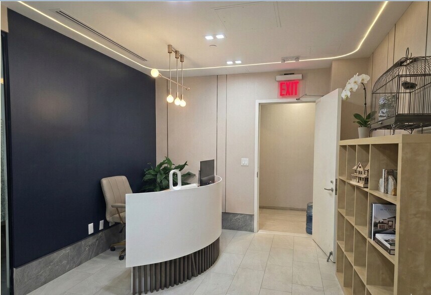 More Photos Of 38-08 Union St, Flushing Office Residential For Lease