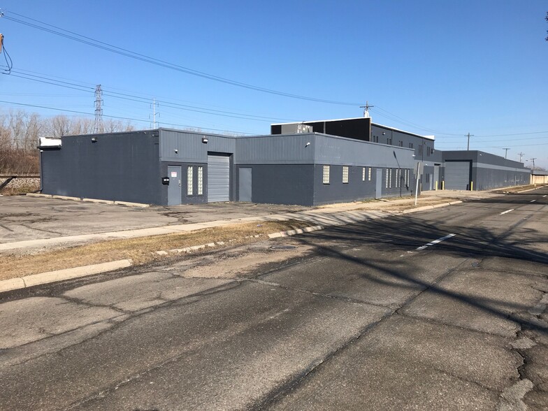 Primary Photo Of 880 W Jefferson Ave, Trenton Manufacturing For Sale