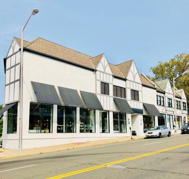 More Photos Of 19 W Putnam Ave, Greenwich Office For Lease