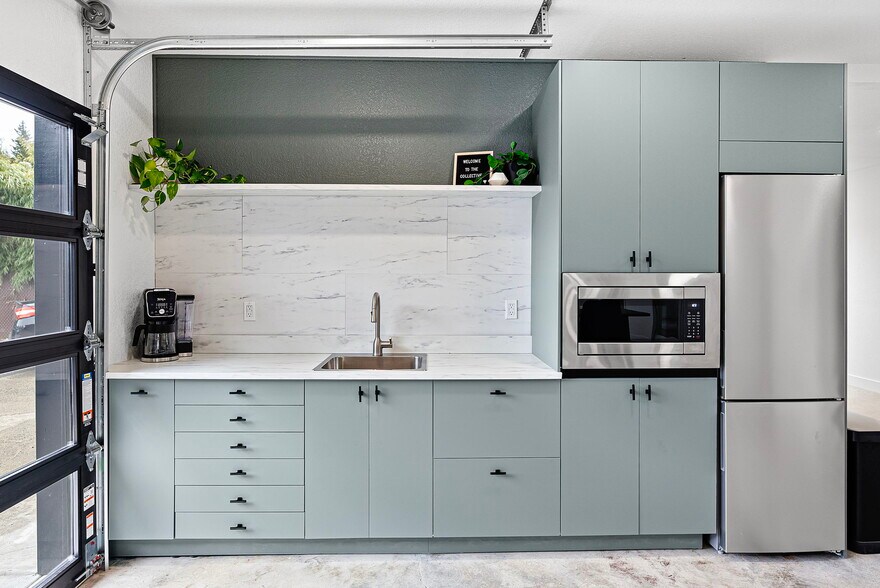 More Photos Of 3121 Chico Way NW, Bremerton Office For Lease