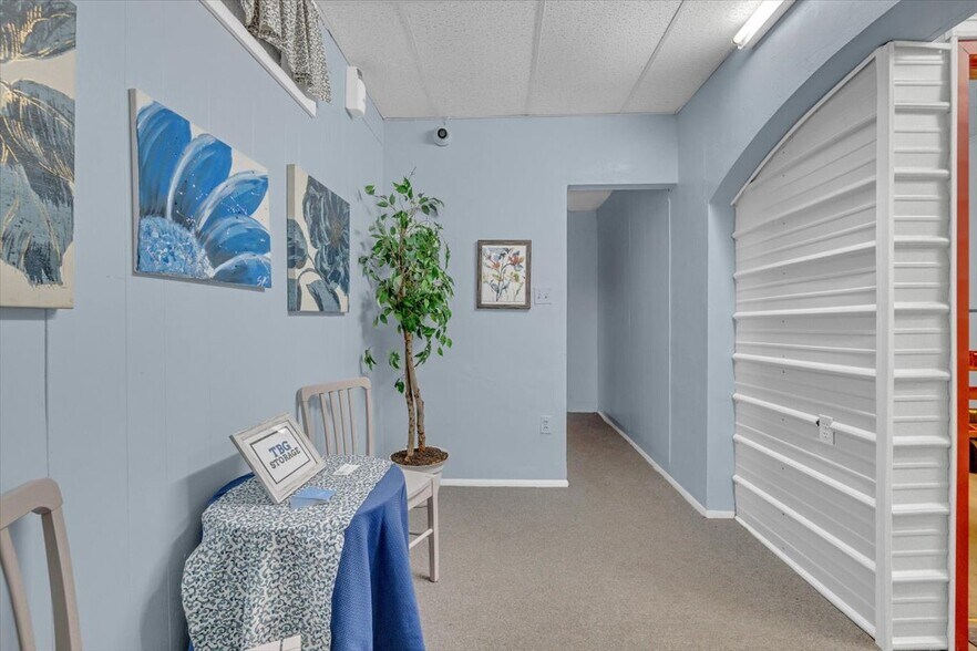 More Photos Of 2312 S 5th St, Allentown Self Storage For Sale