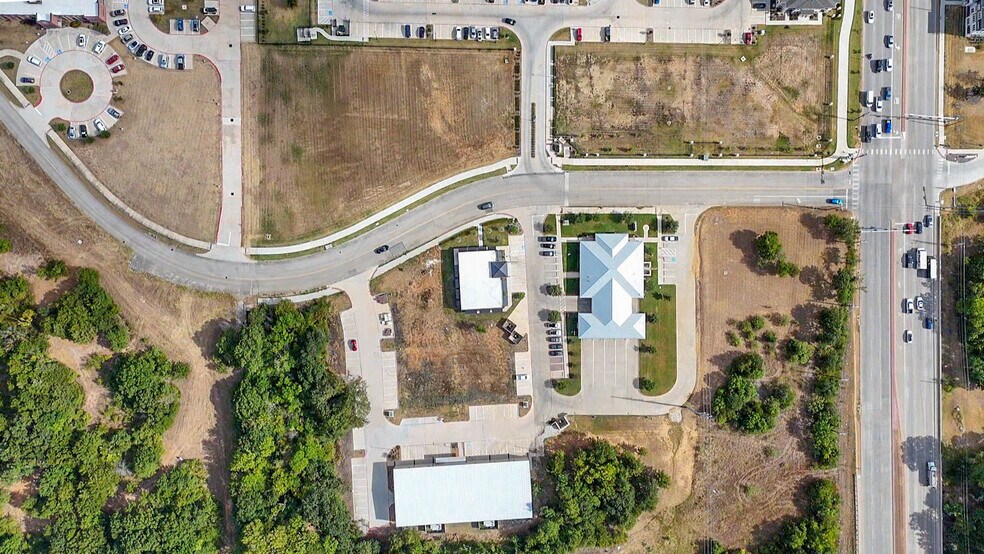 More Photos Of 3622 Duchess, Denton Coworking Space