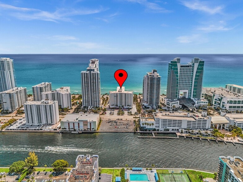 Primary Photo Of 3505 S Ocean Dr, Hollywood Apartments For Lease