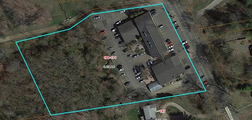 More Photos Of 189-191 Middlesex Ave, Chester Storefront Retail Office For Lease