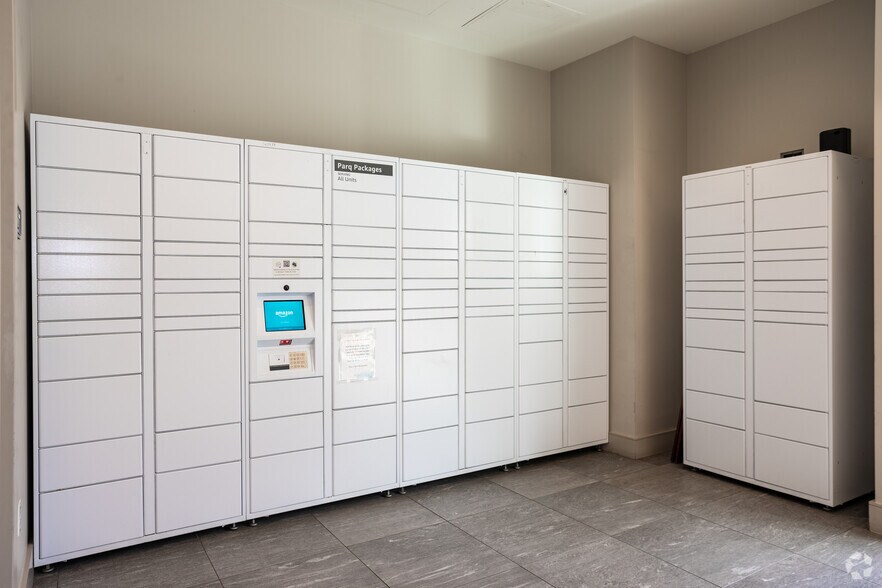 More Photos Of 909 Bannock St, Denver Apartments For Lease