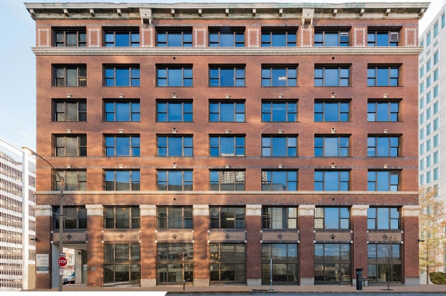 Primary Photo Of 900 Walnut St, Saint Louis Industrial For Lease