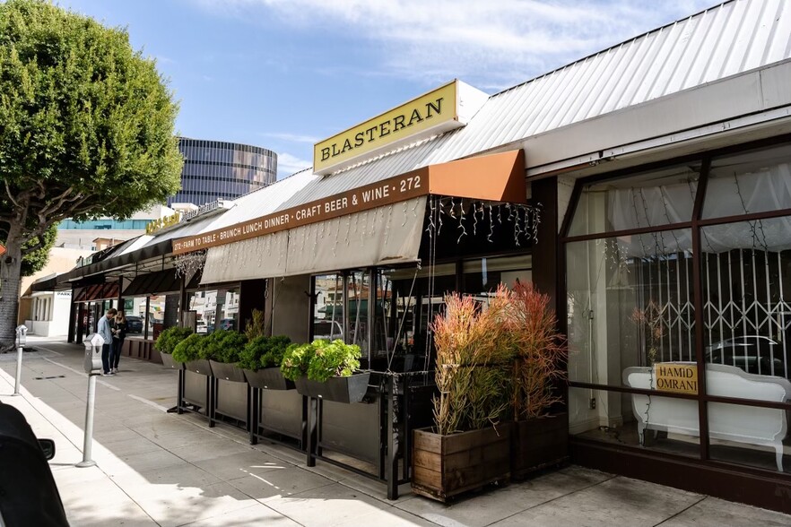 Primary Photo Of 264-278 S La Cienega Blvd, Beverly Hills Storefront For Lease